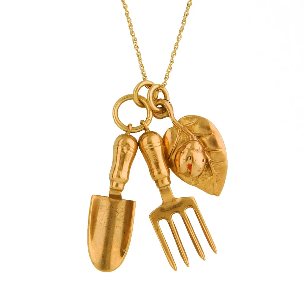 Anina Vogel Jewellery — commercial and product photograph in London, UK, frame 20 of 30.
